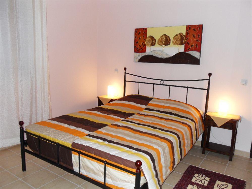 Omorfi Poli 120 sqm Apartment Nafplio Exterior foto