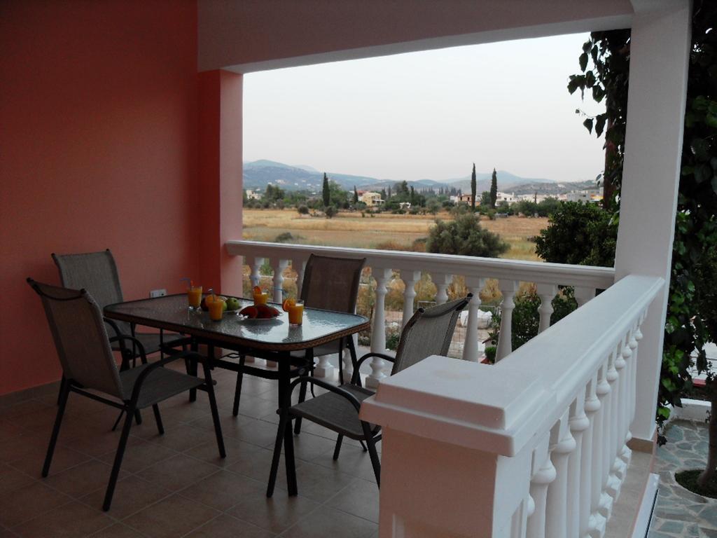 Omorfi Poli 120 sqm Apartment Nafplio Exterior foto