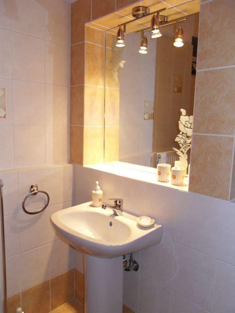 Omorfi Poli 120 sqm Apartment Nafplio Exterior foto
